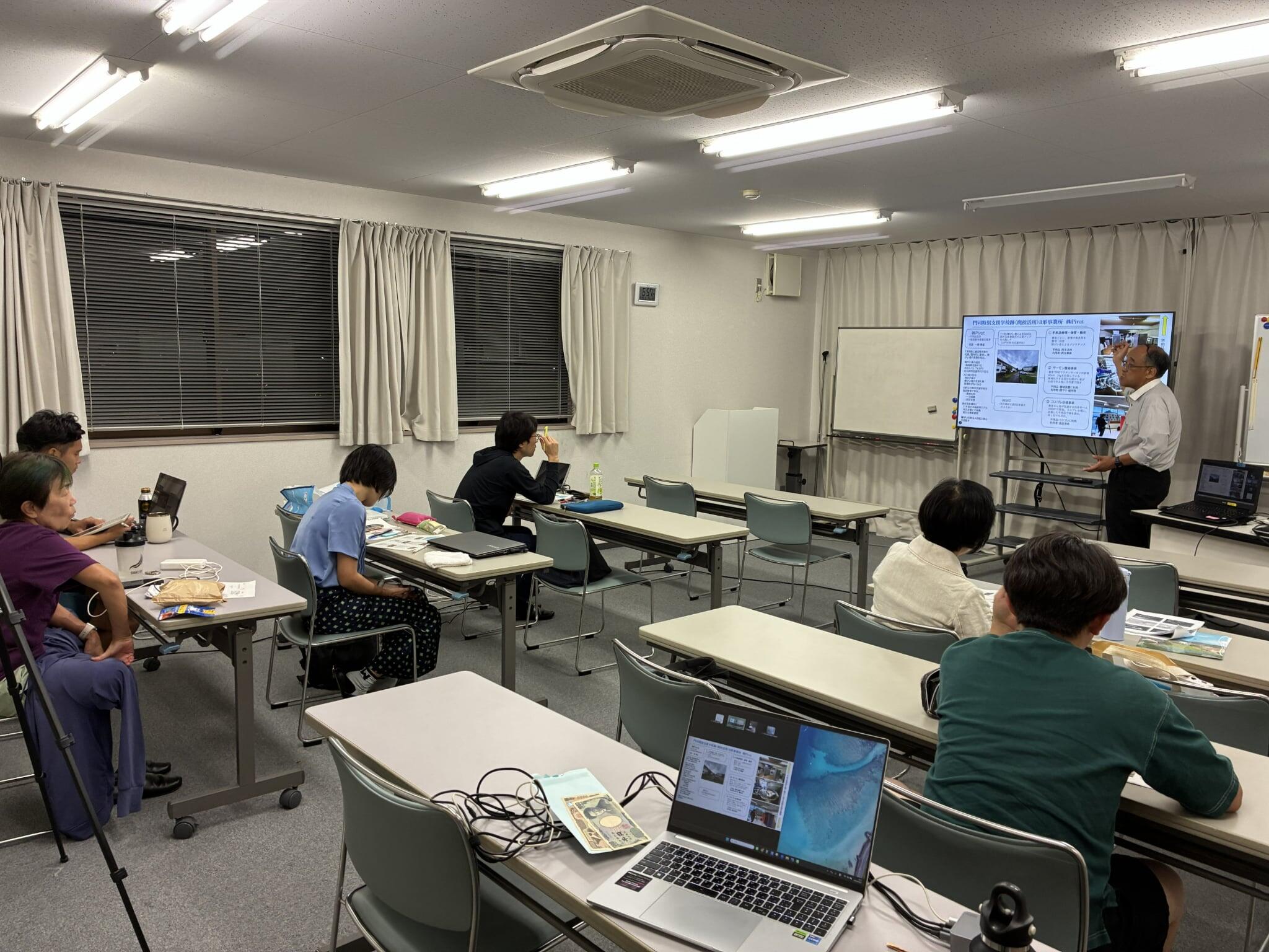 8a6585cd-9ceb-4d38-82cb-fa54d1fc723f